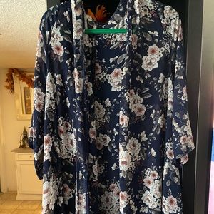 TORRID SIZE 3/4 KIMONO